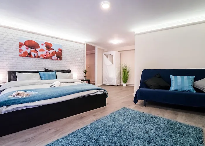 Roeck Premier Downtown Апартаменты