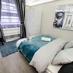 Roeck Premier Downtown