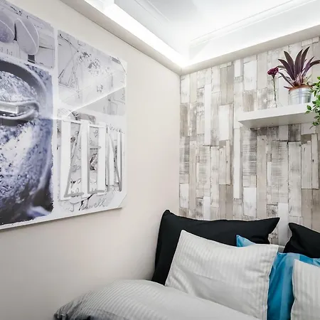 Roeck Premier Downtown * Budapest